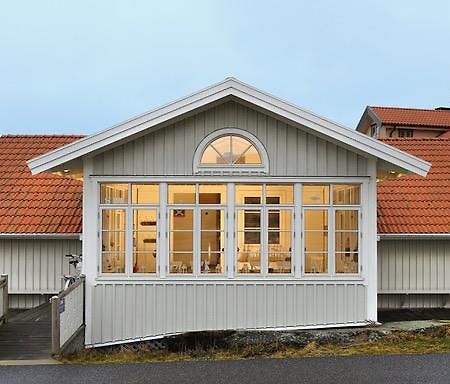Logi & Bastu Hostel Karingon Buitenkant foto